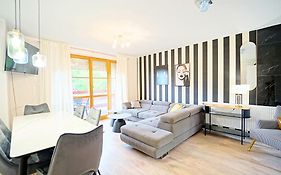 Apartamenty EverySky - Komuny Paryskiej